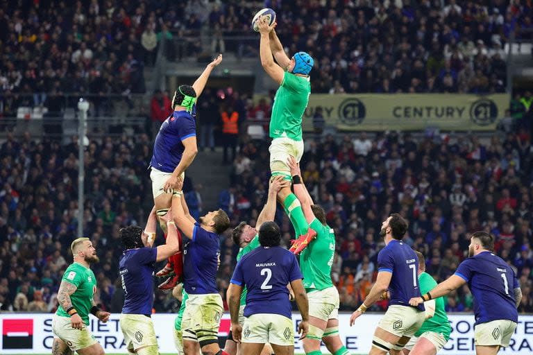 El line-out fue muy superavitario para Irlanda en Marsella; Tadhg Beirne supera a la hilera francesa, como el Trébol al Gallo en el comienzo del Seis Naciones.