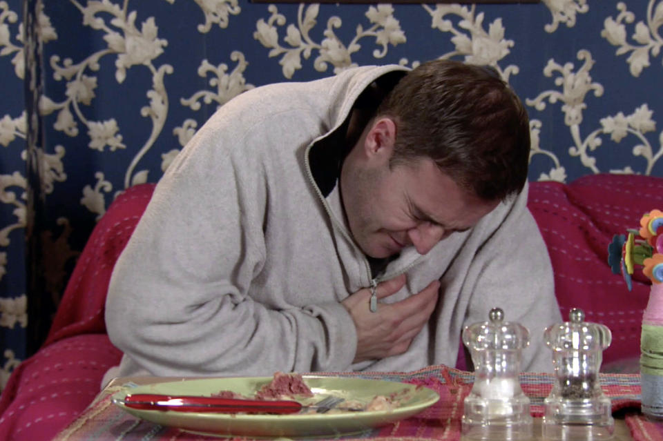 FROM ITV  STRICT EMBARGO - No Use Before Tuesday 9th February 2021  Coronation Street - Ep 10249  Monday 15th February 2021 - 1st Ep  As they continue to row over the stolen furniture, Tyrone Dobbs [ALAN HALSALL] suddenly grips his chest in agony and slumps to the floor.  Fiz Stape [JENNIE McALPINE] screams at Evelyn Plummer [MAUREEN LIPMAN] to call an ambulance.  Picture contact David.crook@itv.com   This photograph is (C) ITV Plc and can only be reproduced for editorial purposes directly in connection with the programme or event mentioned above, or ITV plc. Once made available by ITV plc Picture Desk, this photograph can be reproduced once only up until the transmission [TX] date and no reproduction fee will be charged. Any subsequent usage may incur a fee. This photograph must not be manipulated [excluding basic cropping] in a manner which alters the visual appearance of the person photographed deemed detrimental or inappropriate by ITV plc Picture Desk. This photograph must not be syndicated to any other company, publication or website, or permanently archived, without the express written permission of ITV Picture Desk. Full Terms and conditions are available on  www.itv.com/presscentre/itvpictures/terms