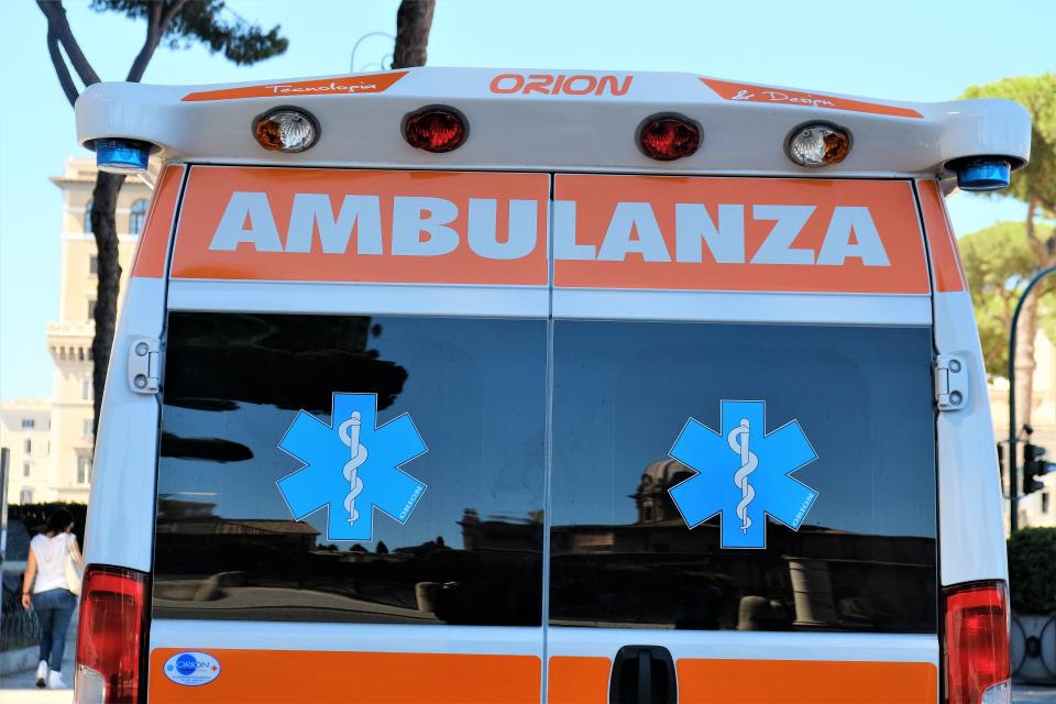 Tragedia a Lecce, 30enne muore in un incidente stradale