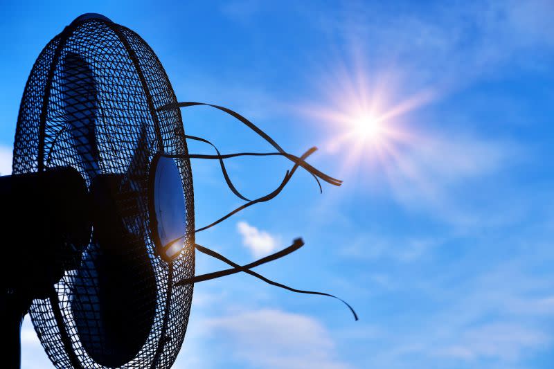 ▲炎熱的夏日已經到來，相對於較耗電的冷氣，許多人家中的電風扇幾乎已經是24小時不關閉的狀態了。（圖／pixabay）