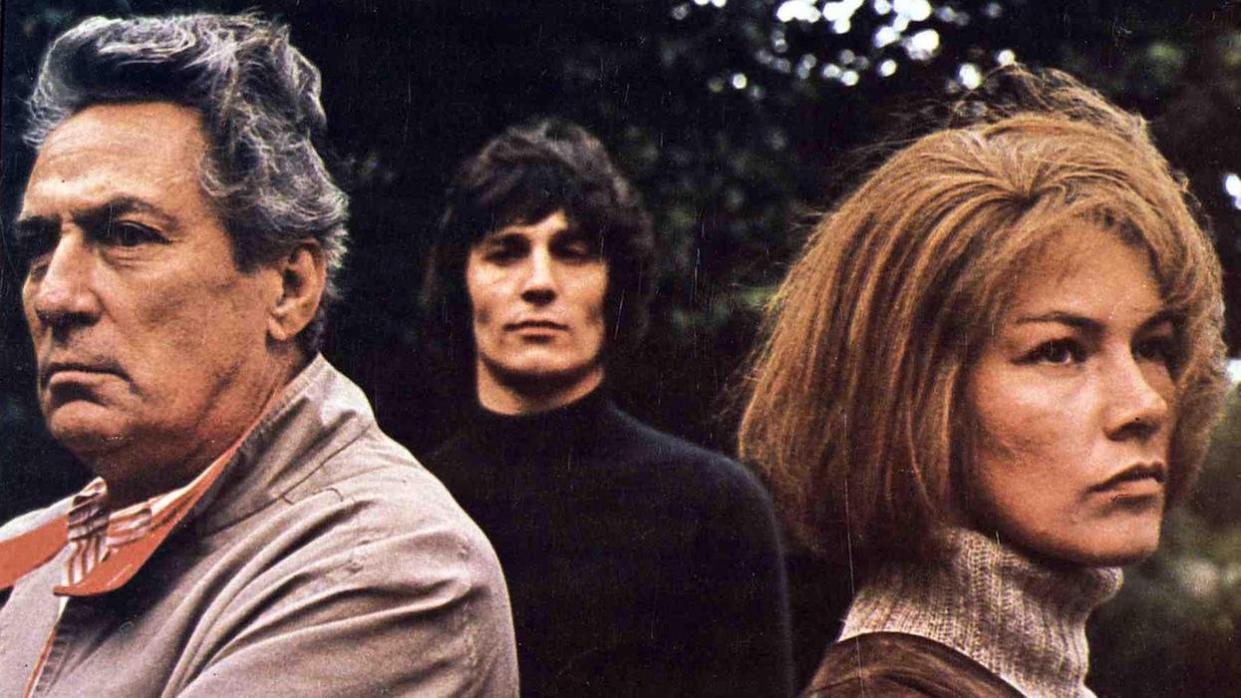 Peter Finch, Murray Head, and Glenda Jackson