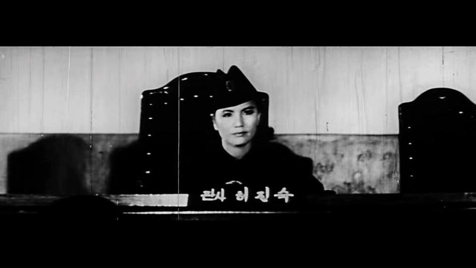 1962年在韓國上映的電影《女法官》是當年少見的女性視角作品，上映後獲得熱烈迴響。（翻攝自韓國古典電影YouTube頻道）