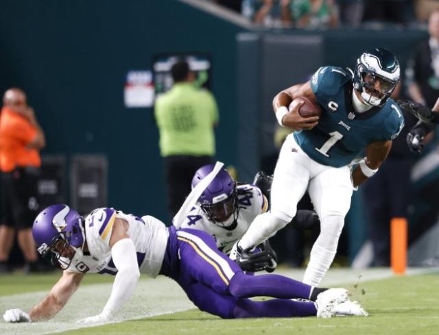 Mighty Possum' D'Andre Swift Leads Philadelphia Eagles' Dominant Ground  Attack vs. Minnesota Vikings - Sports Illustrated Philadelphia Eagles News,  Analysis and More