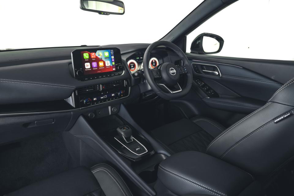 The Qashqai hasn’t joined the fashion for everything being controlled via a touch screen (Nissan)