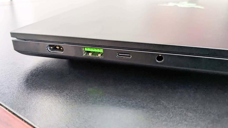 Razer Blade 14 (2024) left ports.