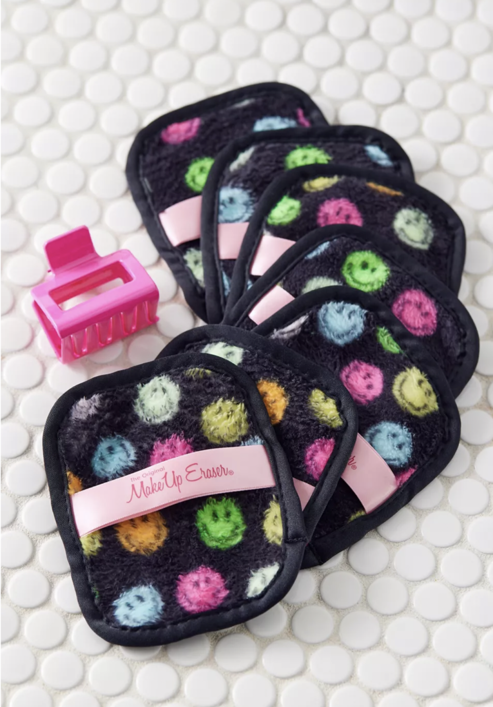 <p><strong>The Original MakeUp Eraser</strong></p><p>urbanoutfitters.com</p><p><strong>$25.00</strong></p><p>Make makeup removal easy with these reusable cloths. All she needs is water to take off her glam from the day. Then turn the cloth over to exfoliate! This set includes seven mini MakeUp Erasers for each day of the week plus a cute zip pouch.</p>