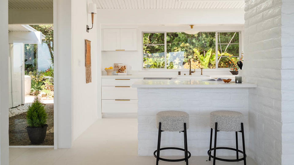 The Nancy Meyers–worthy kitchen - Credit: Neue Focus for Sotheby’s International Realty