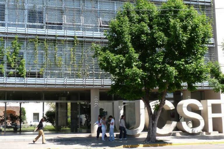 La diplomatura se dicta en la Universidad Católica de Santa Fe