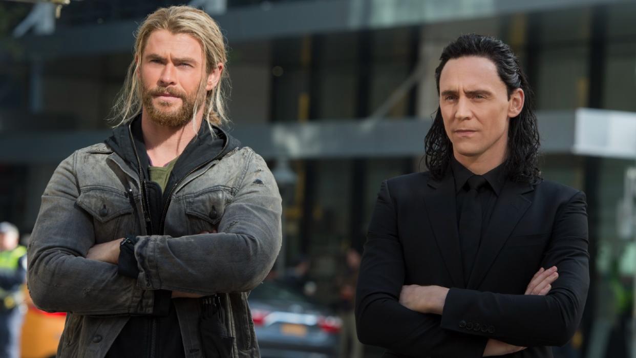  Chris Hemsworth and Tom Hiddleston on Thor: Ragnarok. 