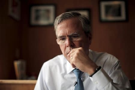 U.S. Republican presidential candidate Jeb Bush pauses during an interview with Reuters at Nonie's Restaurant in Peterborough, New Hampshire October 13, 2015. REUTERS/Brian Snyder