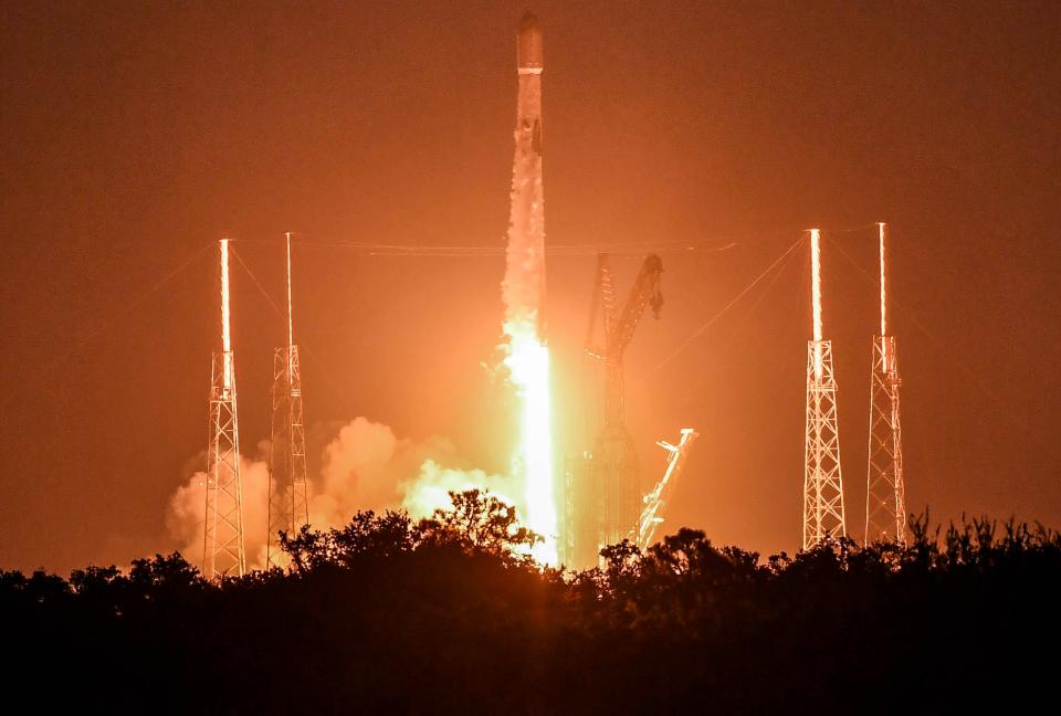 A SpaceX Falcon 9 rocket lifts off from Cape Canaveral Space Force Station, FL Friday, October 13, 2023. The rocket is carrying a batch of Starlink satellites. This was the second launch of the day from SpaceX as well as the second launch of the day from the Space Coast.
(Credit: Craig Bailey/FLORIDA TODAY)