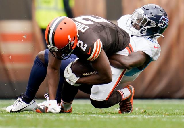 Browns lose potential touchdown after Amari Cooper incorrectly ruled out of  bounds