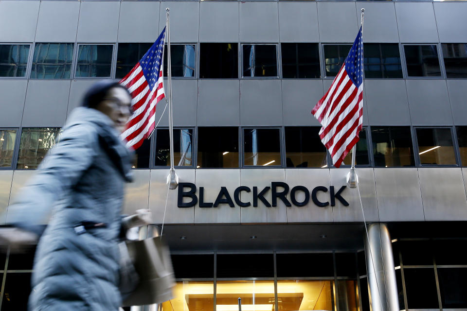 metaverse NEW YORK, NEW YORK - NOVEMBER 14: A woman walks near the BlackRock headquarters on November 14, 2022 in New York City. BlackRock and Saudi Arabia's sovereign wealth fund signed an agreement to jointly explore infrastructure projects in the Middle East. (Photo by Leonardo Munoz/VIEWpress)