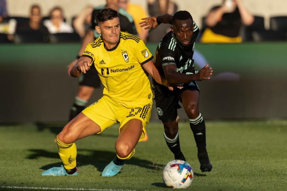 Columbus Crew signs Columbus Crew 2 forward Jacen Russell-Rowe