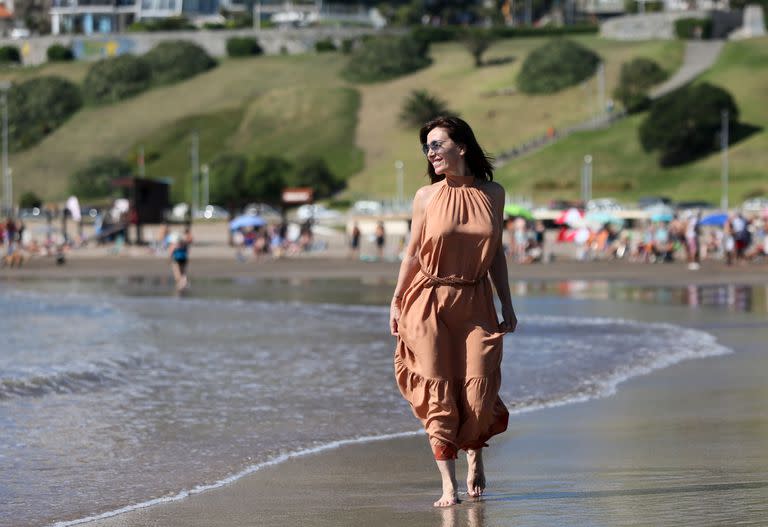 En Mar del Plata, la actriz respeta sus hábitos estrictos, buena alimentación, meditación y caminatas por la playa al amanecer