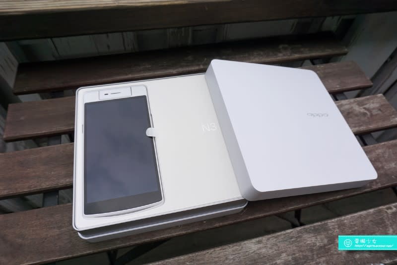 [開箱] 自拍旗艦OPPO N3電動旋轉鏡頭+銳利薄度OPPO R5