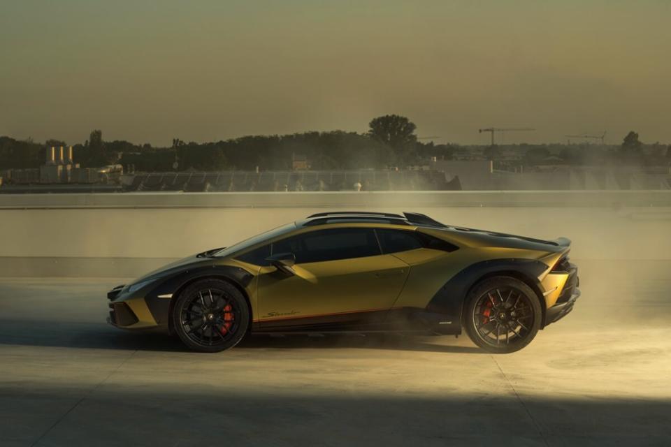 lamborghini-huracan-sterrato