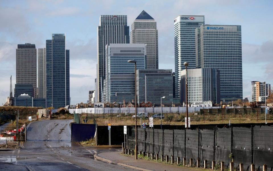Финансовый район Кэнэри-Уорф на востоке Лондона – REUTERS/Suzanne Plunkett