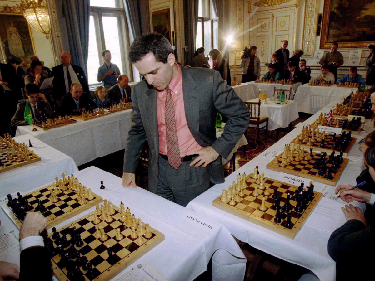 Garry Kasparov's Greatest Chess Games Volume 1 (Chess World