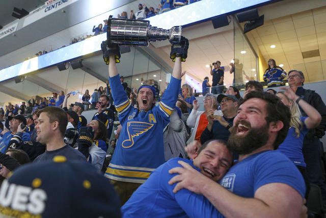 Arch Madness: Blues win 1st Stanley Cup, beating Bruins 4-1