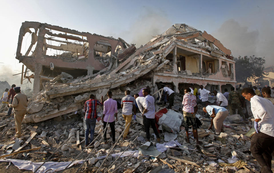 Deadly truck bombing in Mogadishu, Somalia