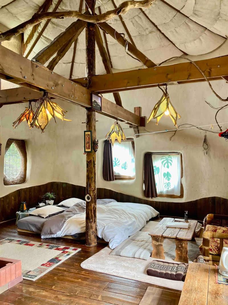 TIDA HOUSE旅宿外觀就神似動畫《龍貓》裡豆豆龍的家，超級可愛！（圖／Airbnb提供）