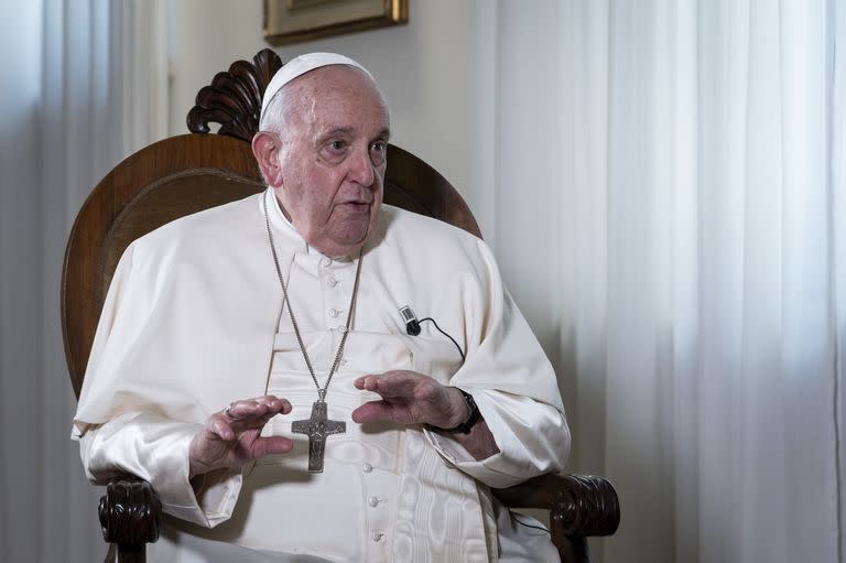 El papa Francisco, durante la entrevista con LA NACION