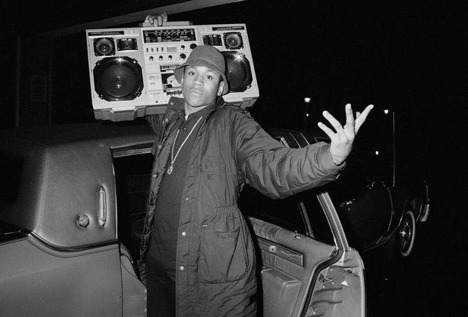 A year before he knew true chart success by announcing I Need Love on sophomore LP Bigger and Deffer, the rapper and eventual actor was snapped leaving an unknown concert venue after performing sometime in 1986.