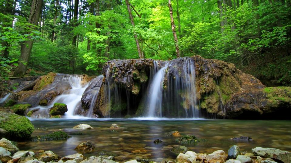 Sapphire Falls via Getty Images