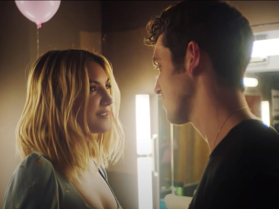 julia michaels lauv there's no way music video