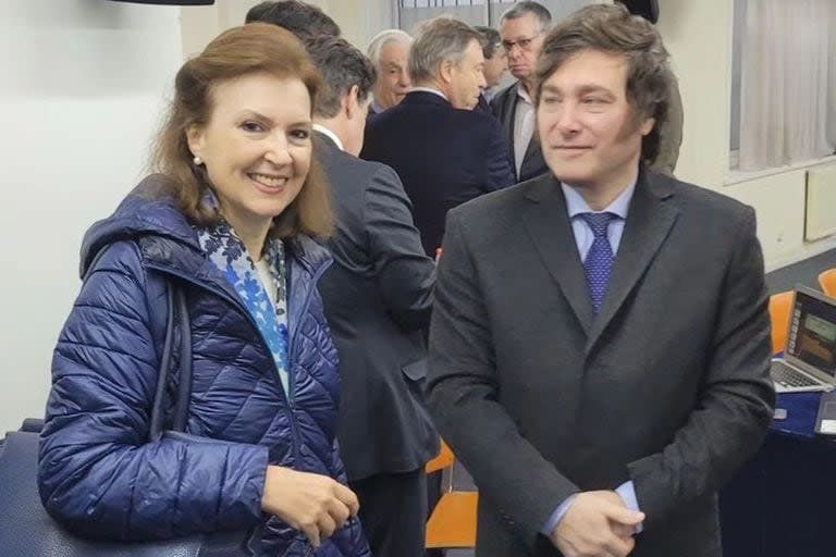 Javier Milei y su futura canciller, Diana Mondino 