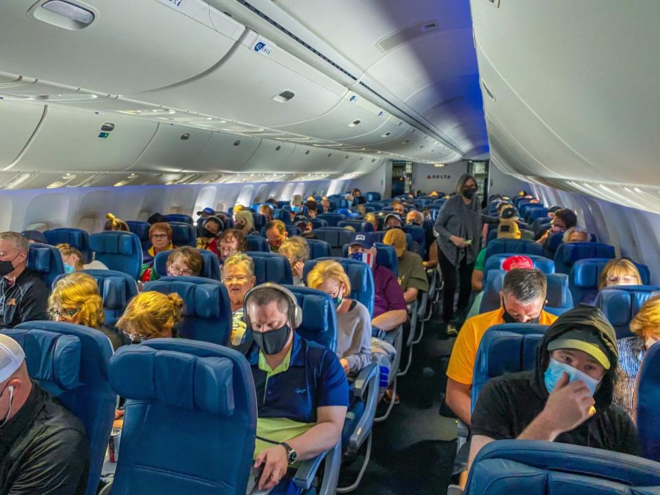 Flying Delta Air Lines During Pandemic Post-Middle Seat Block Ended 2021