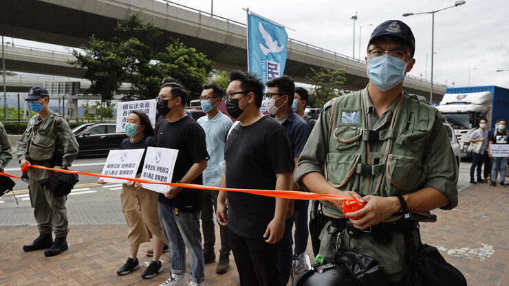 Die pro-demokratischen Demonstranten kritisieren Chinas Vorstoß, nationale Gesetzgebung zur Sicherheit auch im semi-autonomen Hongkong durchsetzen zu wollen. Foto: dpa