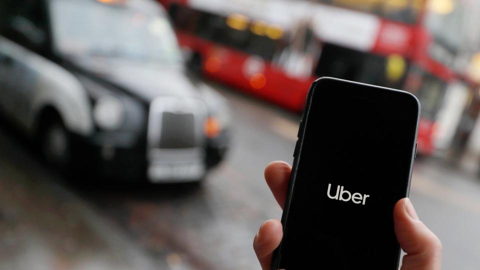 London hat dem umstrittenen Fahrdienstvermittler Uber die Lizenz entzogen.