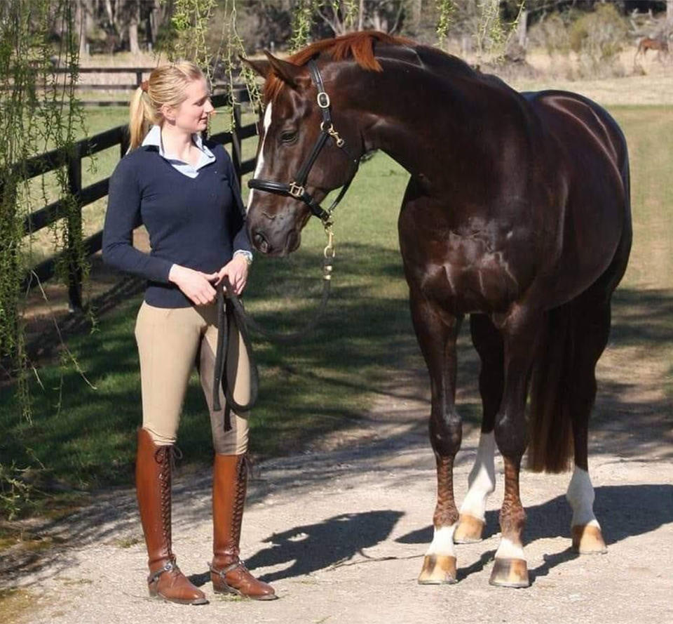 Victorian bushfires: Rider Janina Kletke, 34, in coma after trying to save horses