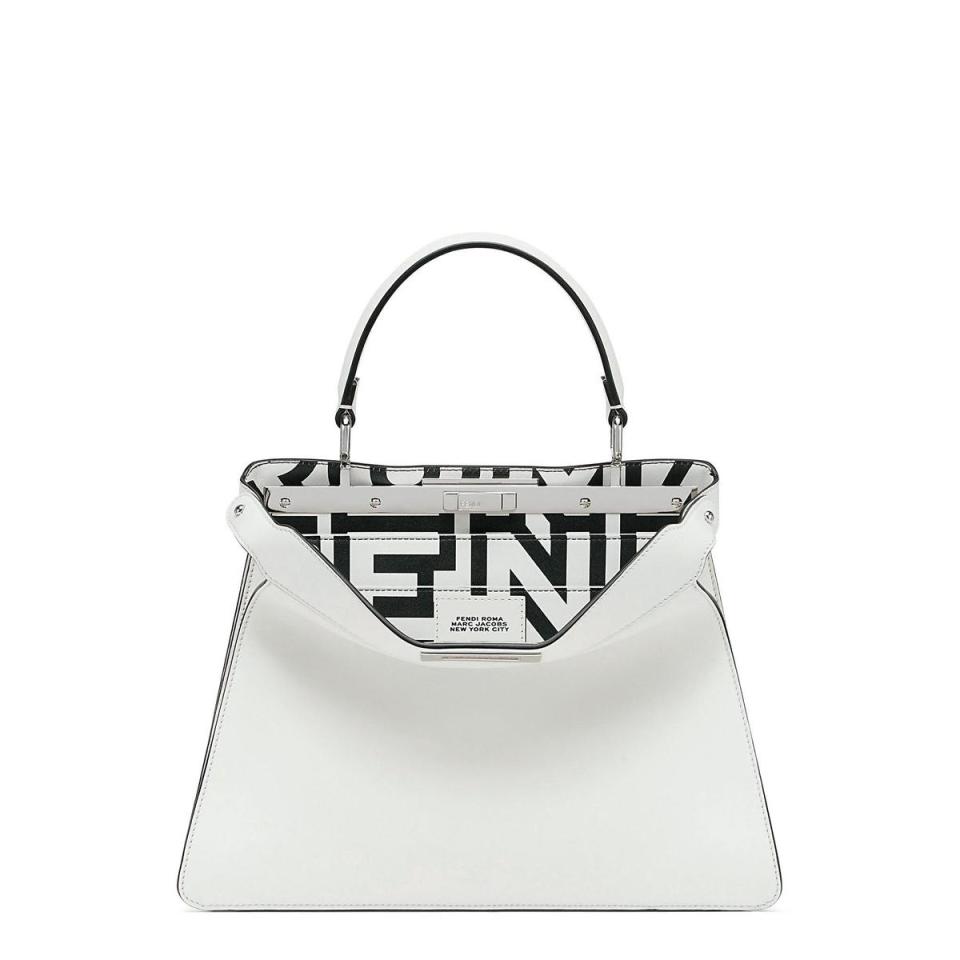 FENDI Roma限定系列 Peekaboo ISeeU Medium。NT$182,000。（FENDI提供）