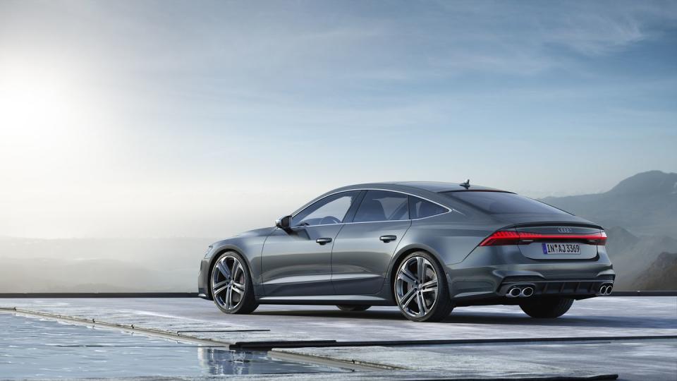 View Photos of the 2020 Audi S7