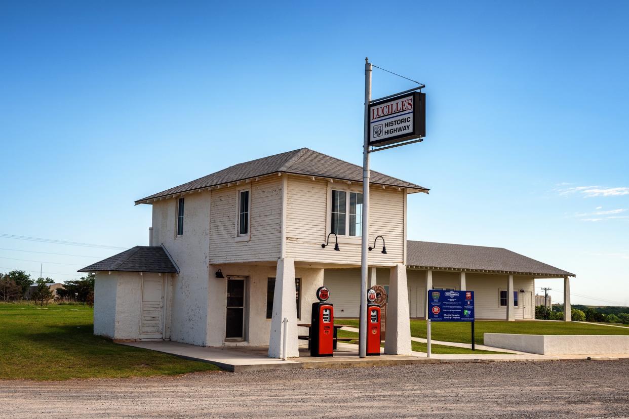 Lucille's Service Station, Hydro, Oklahoma