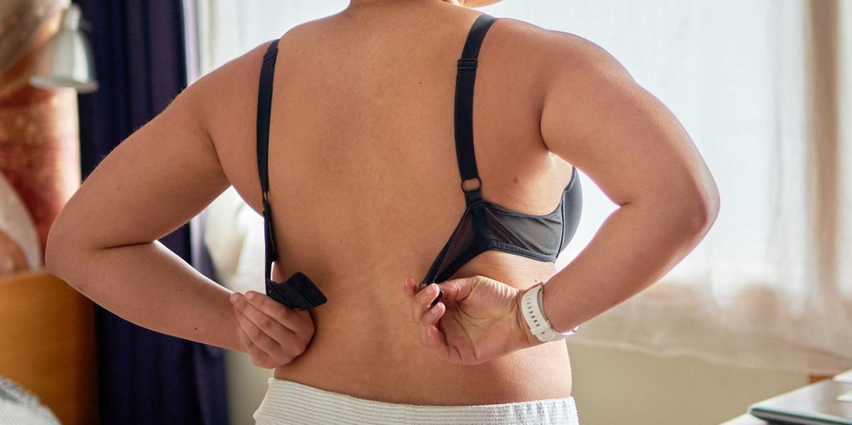 Shoppers Swear by These Minimizing Bras for Smoother, Sleeker Silhouettes