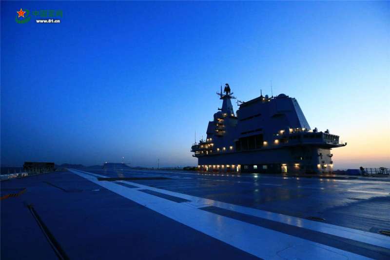 中國首艘國產航母完成第一次海試。（中國軍網）