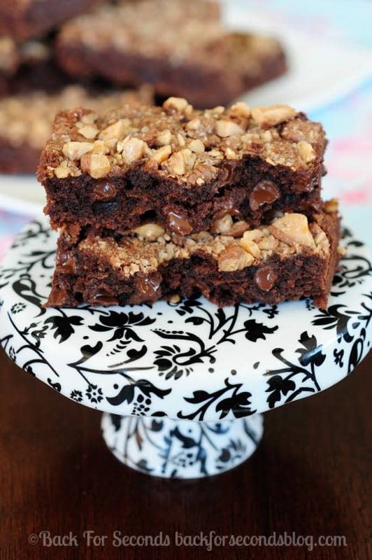 <p>Back for Seconds</p><p>These Double Chocolate Heath Bars are so easy to make and are sure to smash those chocolate cravings! </p><p><strong>Get the recipe: </strong><strong><a href="https://backforseconds.com/double-chocolate-heath-bars-2/" rel="nofollow noopener" target="_blank" data-ylk="slk:Double Chocolate Heath Bars;elm:context_link;itc:0;sec:content-canvas" class="link ">Double Chocolate Heath Bars</a></strong></p>