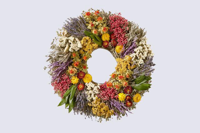 How to Make a Wreath in Any Style