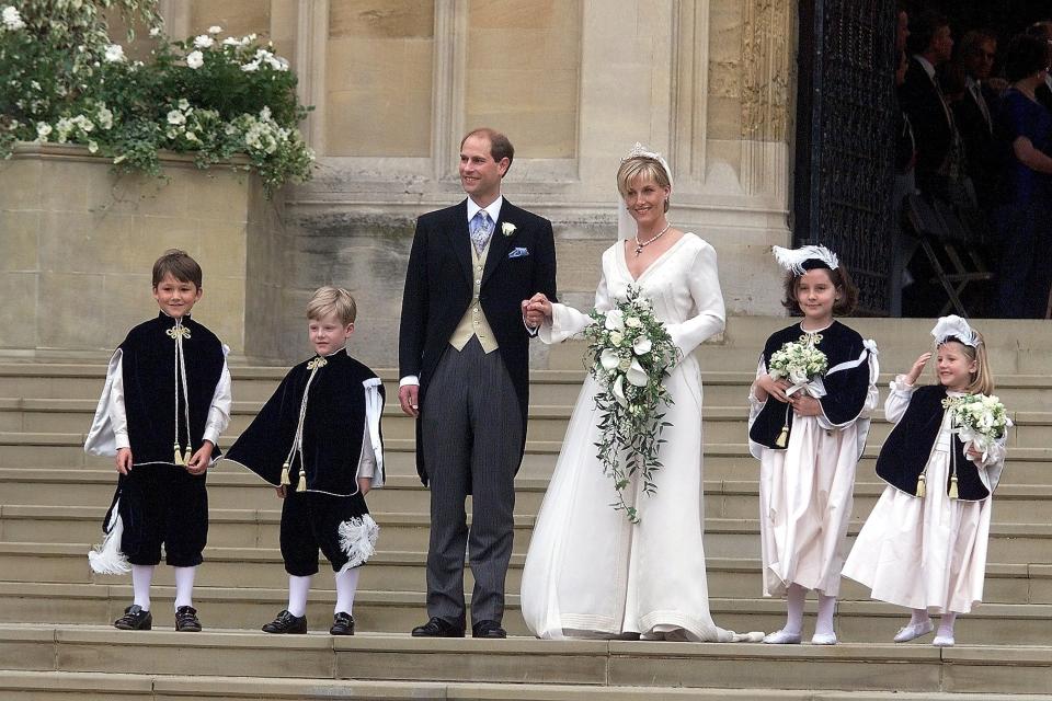 The bride wore an ivory silk organza wedding dress designed by Samantha Shaw along with a crystal beaded veil. For her tiara, Sophie wore a previously unseen piece from the Crown Jewel collection made up of four detachable diamond anthemions believed to have been taken from one of Queen Victoria’s famous crowns.