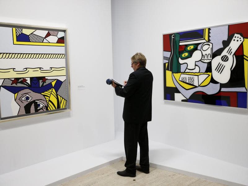 Gemälde von Roy Lichtenstein in der Schau 'Picasso Mania' in Paris, Foto: Yoan VValat