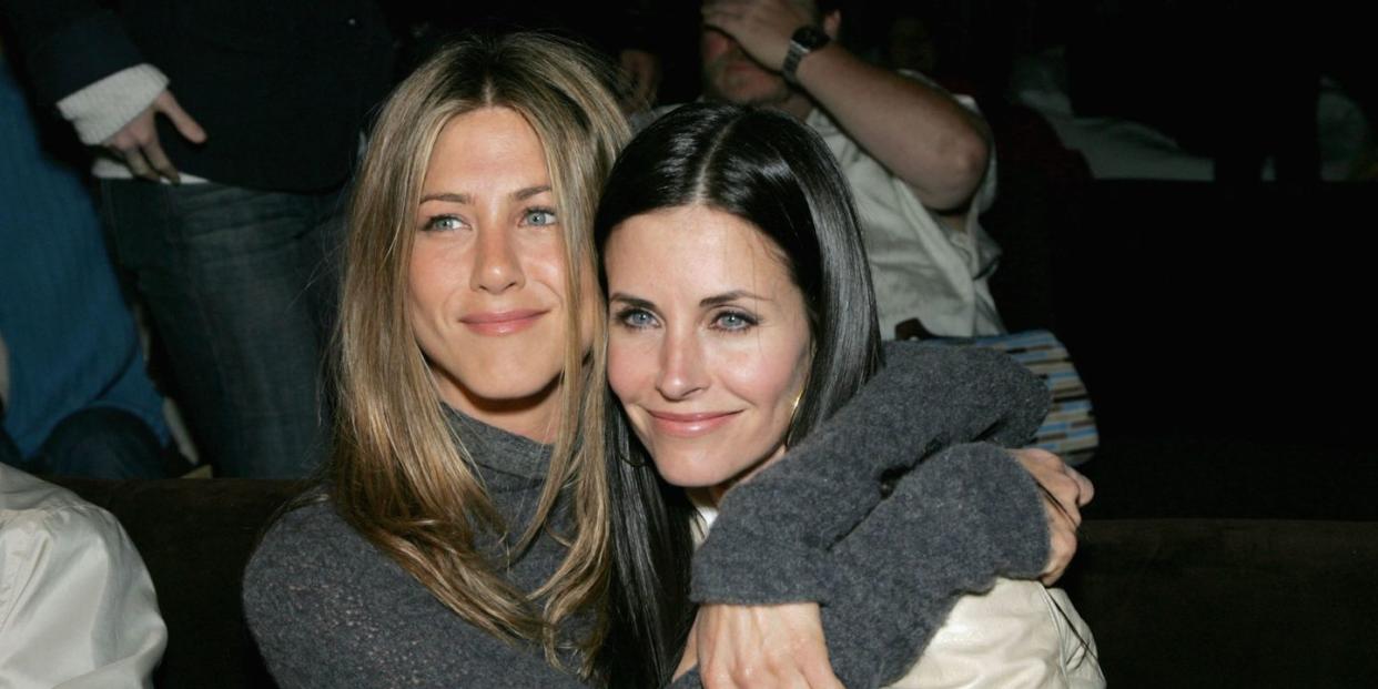 jennifer aniston courteney cox tribute 60th birthday