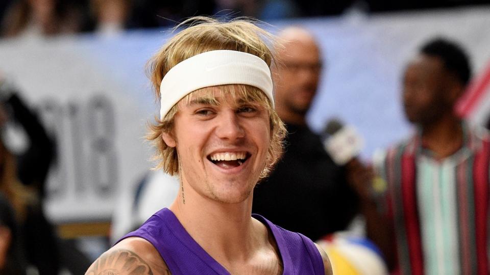 Justin Bieber freut sich über die kleine Bay. Foto: Chris Pizzello/AP