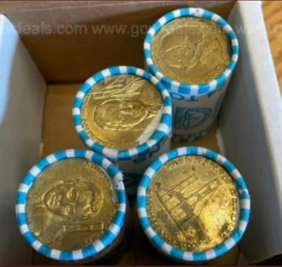 Mackinac Bridge Authority auctions off 96 circulated bridge tokens