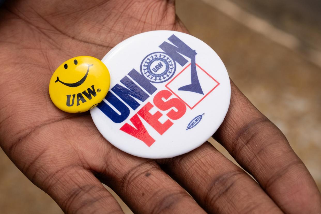 <span>‘If the union wins here, it will definitely encourage workers in the other factories,’ said Lisa Elliott, a quality control worker at VW in Chattanooga, Tennessee.</span><span>Photograph: The Washington Post/Getty Images</span>