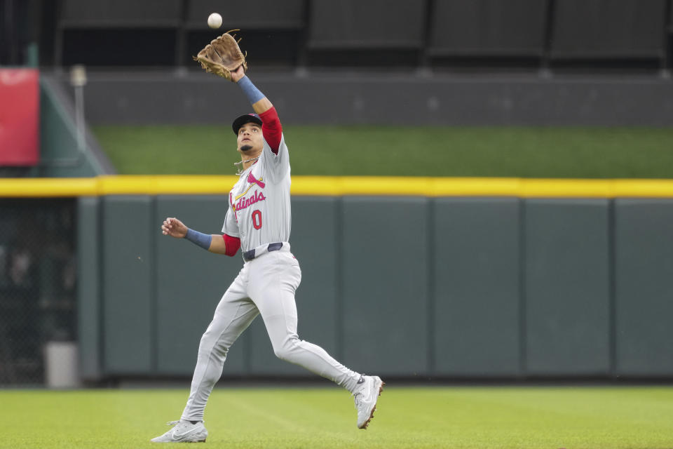 St. Louis Cardinals' Masyn Winn catches a line drive during the second inning of a baseball game against the Cincinnati Reds, Tuesday, Aug. 13, 2024, in Cincinnati. (AP Photo/Kareem Elgazzar)