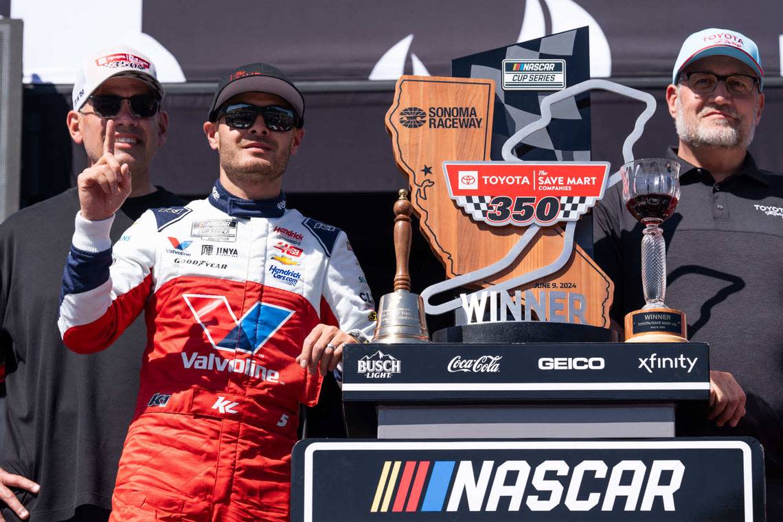 Live updates Kyle Larson on pole for first NASCAR Cup Series race at